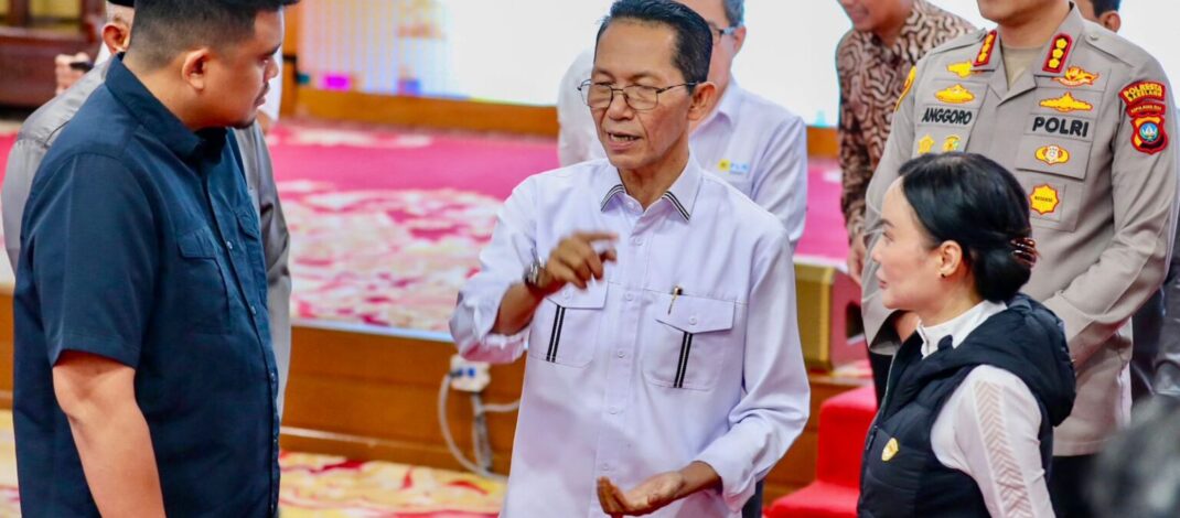 Batam Salurkan Bantuan Rp4,7 Miliar untuk Korban Bencana di Sumut, Diterima Langsung Gubernur Bobby