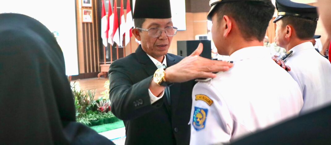 Pelantikan Pejabat Pemko Batam, Amsakar Tekankan Integritas dan Kinerja Melayani