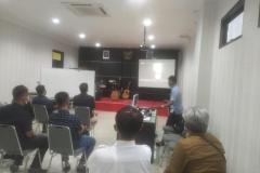 Penyampaian-materi-budidaya-lobster-air-tawar-di-Loka-Rehabilitasi-BNN-Kota-Batam