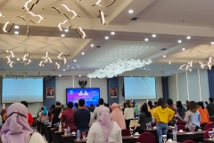 Tim Dinas Perikanan mendampingi Poklahsar dalam Bimtek Keamanan Pangan yang digelar oleh Dinas Kesehatan Kota Batam di Planet Holiday Hotel.