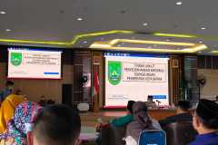 Menghadiri-rapat-penyederhanan-birokrasi-di-lingkungan-Pemko-Batam