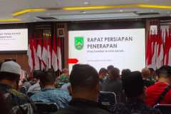 Mengikuti-rapat-persiapan-penerapan-PPKM-darurat-di-Kota-Batam