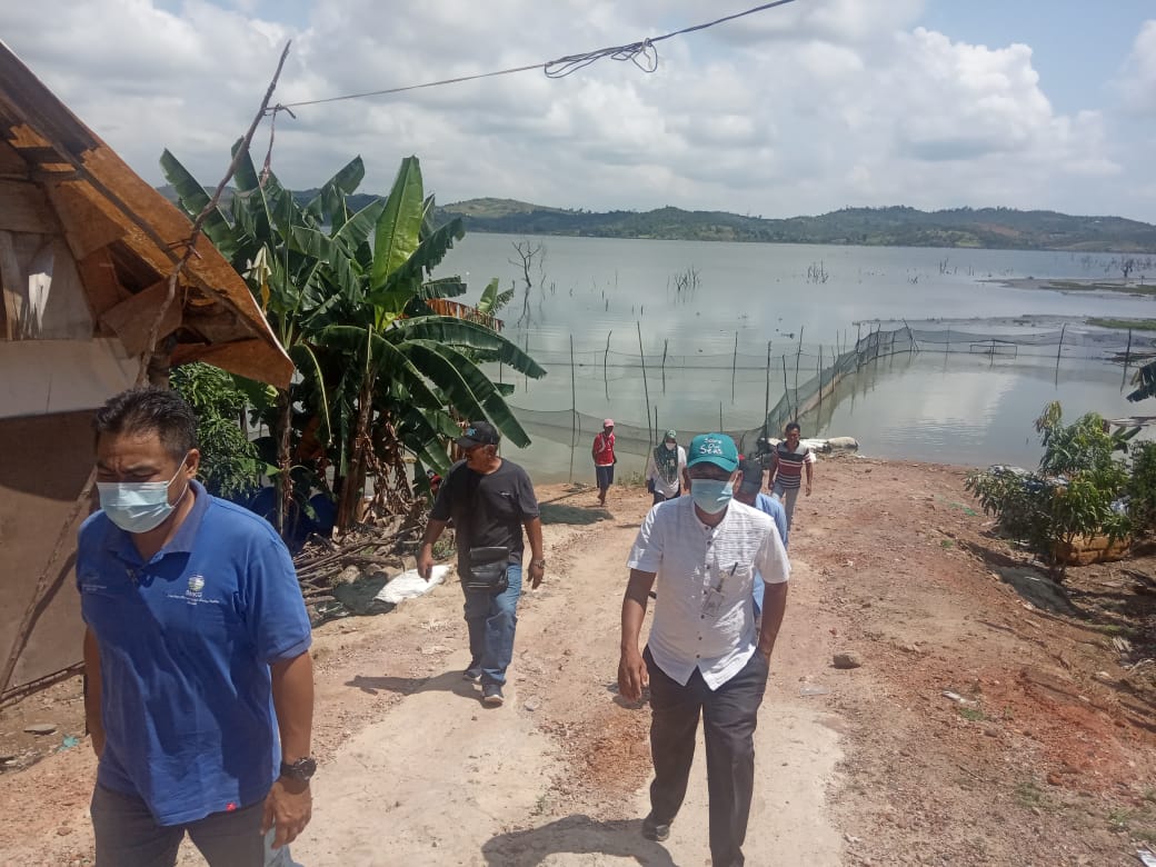 Menghadiri-pertemuan-Pokdakan-di-Blongkeng-Galang
