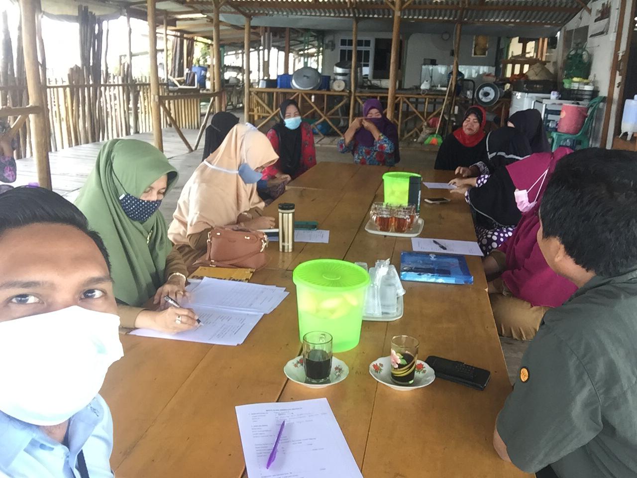 Pembinaan dan penilaian Poklahsar Cahaya Tanjung Gundap di Kel. Tembesi Kec. Sagulung.