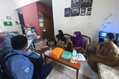Mendampingi tim Kementerian Kelautan dan Perikanan serta Dinas Kelautan dan Perikanan Provinsi Kepri dalam rangka percepatan sertifikat kelayakan pengolahan di UPI Mang Jai.