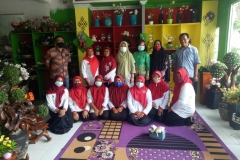 Tim-Diskan-melakukan-pembinaan-Poklahsar-Mutiara-Rasa.