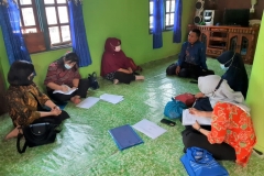 Tim-Diskan-memverifikasi-calon-tenant-inkubasi-bisnis-produk-kelautan-dan-perikanan-Poklahsar-Anak-Nelayan-Mandiri-Setokok.